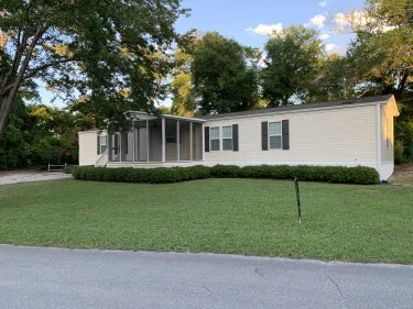 beach trailer for sale - Immaculately Maintained and Move-In Ready!