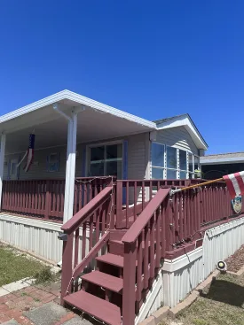 beach trailer for sale - On the pond at Goose Creek NEW LOWER PRICE! $69K! (Lot Rent Paid Until April 2026!)