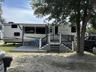 beach trailer for sale - 2022 Keystone Avalanche, Model 390DS 5th Wheel
