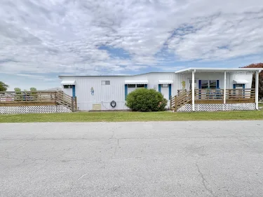 beach trailer for sale - 404 North Shore 1 Atlantic Beach NC with intercoastal views and a  short walkable/bikeable distance to the beach.