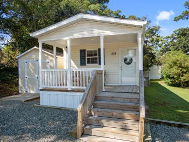 beach trailer for sale - Your Turnkey Emerald Isle Escape w/ Golf Cart Included!