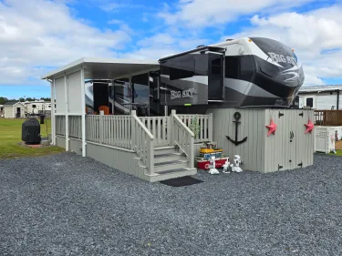 beach trailer for sale - 2014 Montana Big Sky 5th Wheel 5 slides